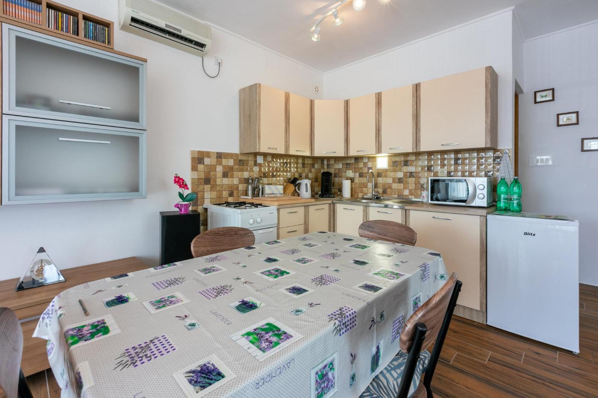 Milano Apartment Selce Bagian luar foto